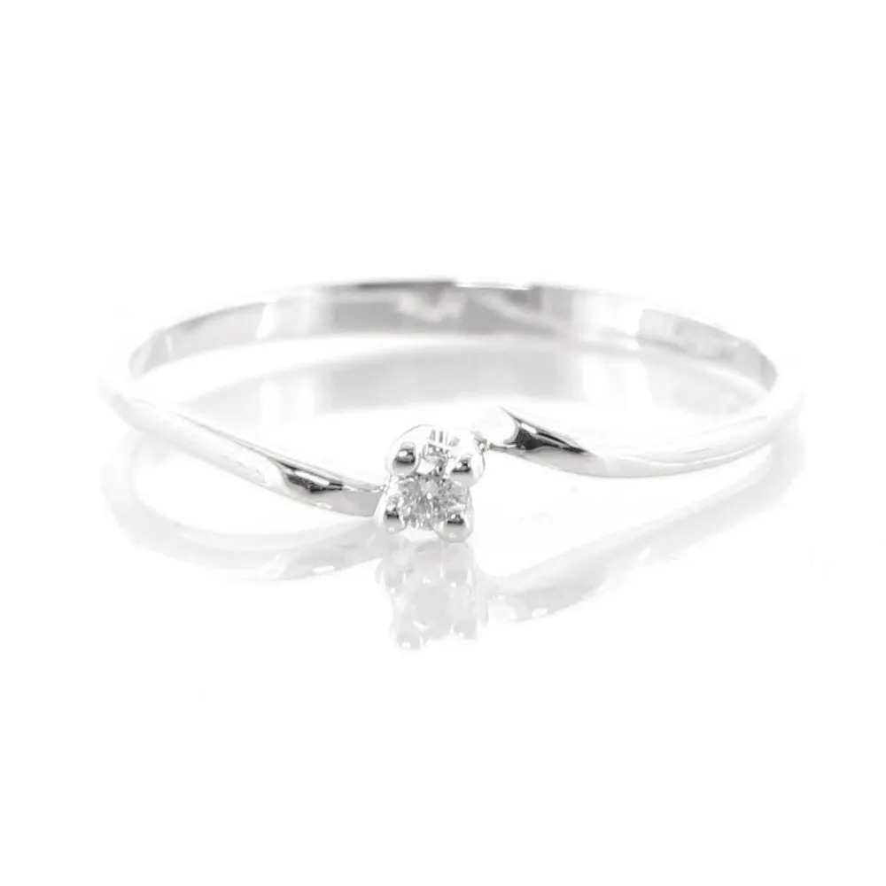 Anello Solitario in Oro Bianco con Diamanti Davite & Delucchi
