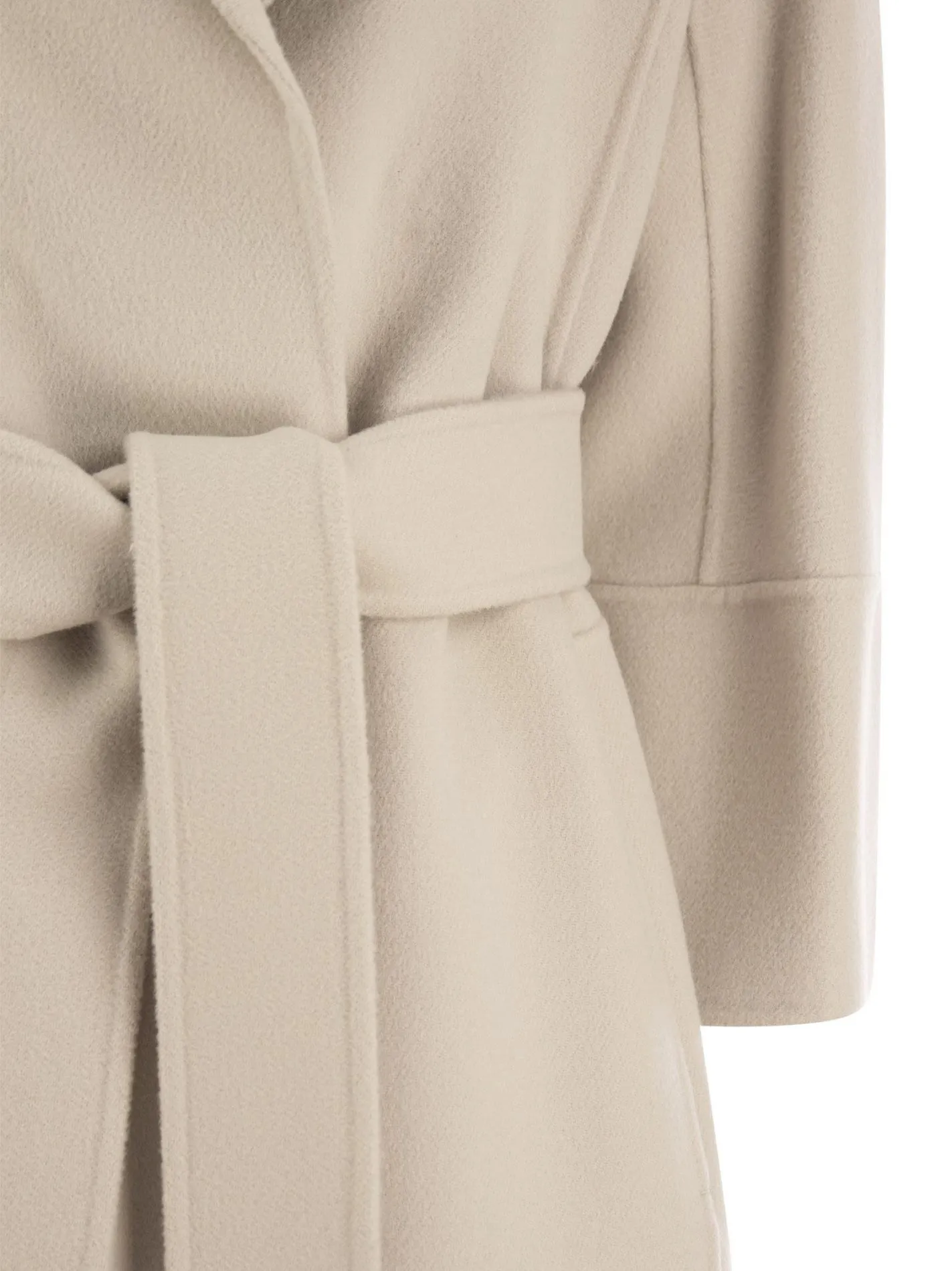 ARONA – Cappotto in lana vergine