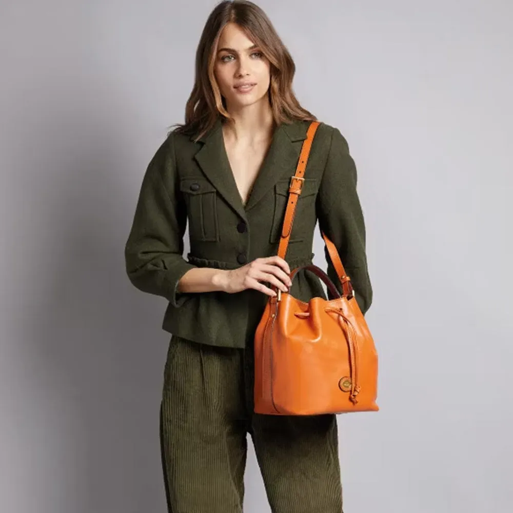 Borsa Donna a Secchiello THE BRIDGE in Pelle Arancione linea Story