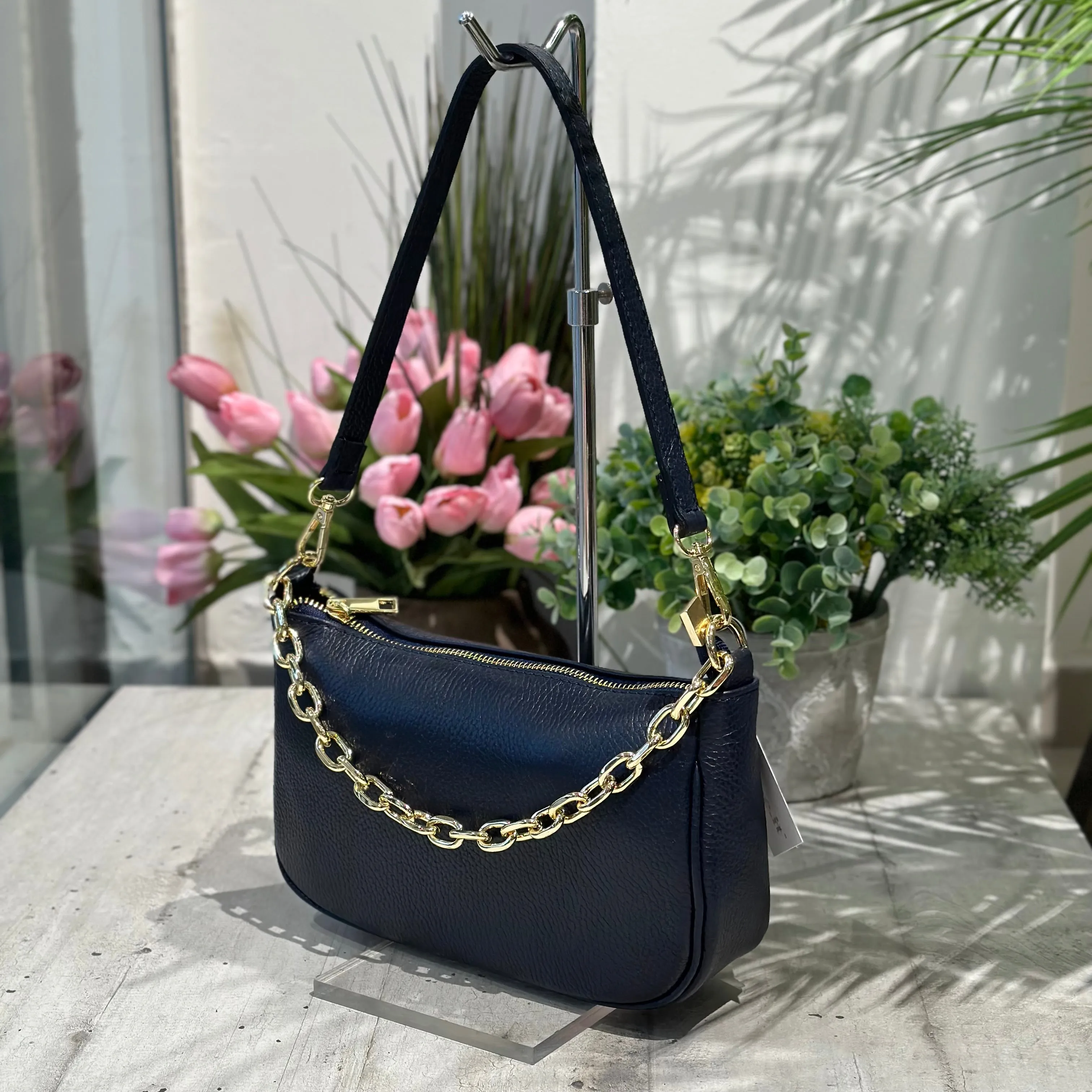 Borsa in Pelle Classica Blu Scuro con Catena a Spalla