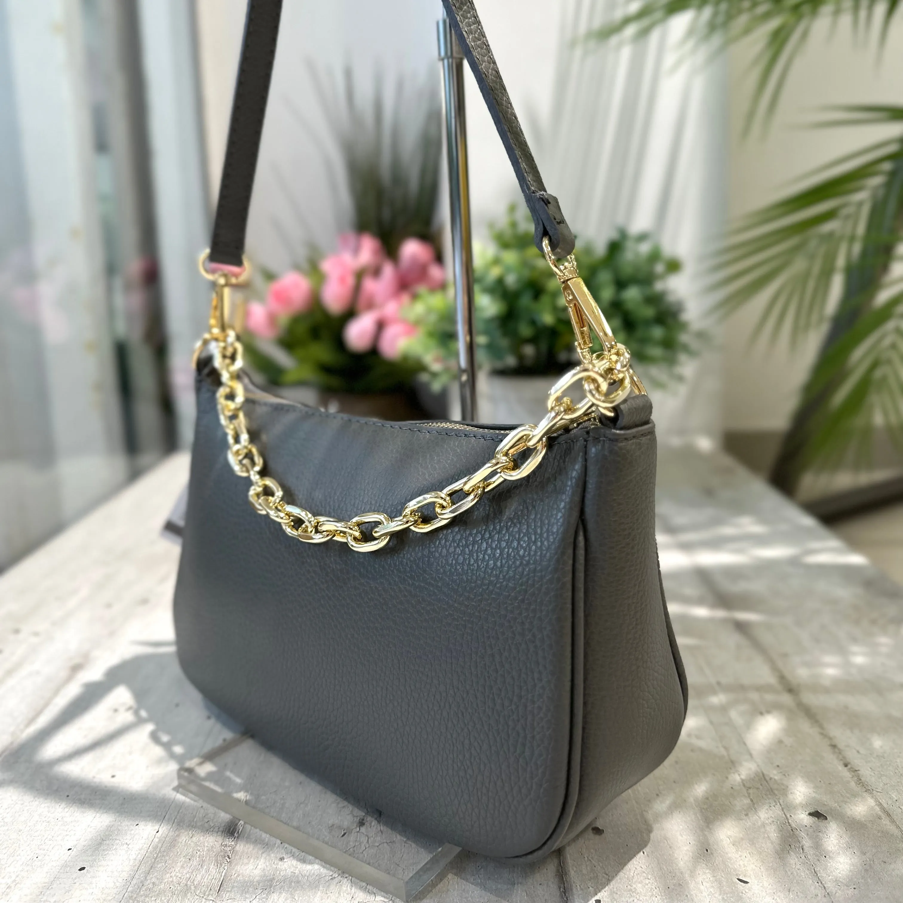 Borsa in Pelle Classica Grigio con Catena a Spalla