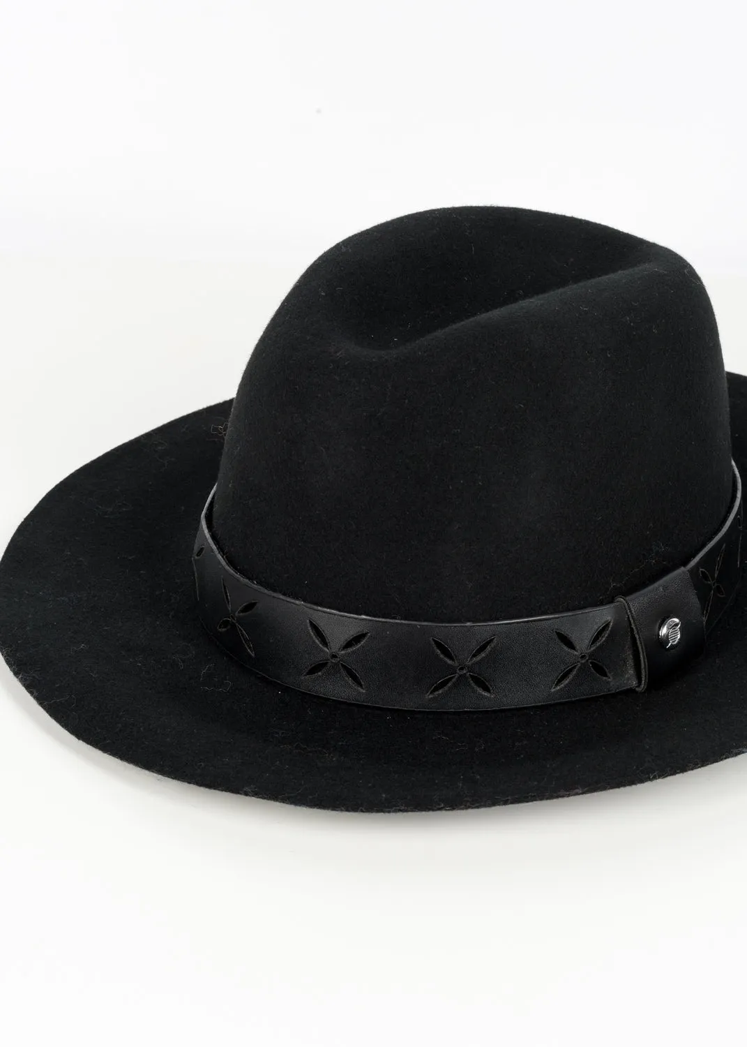 Cappello a tesa larga