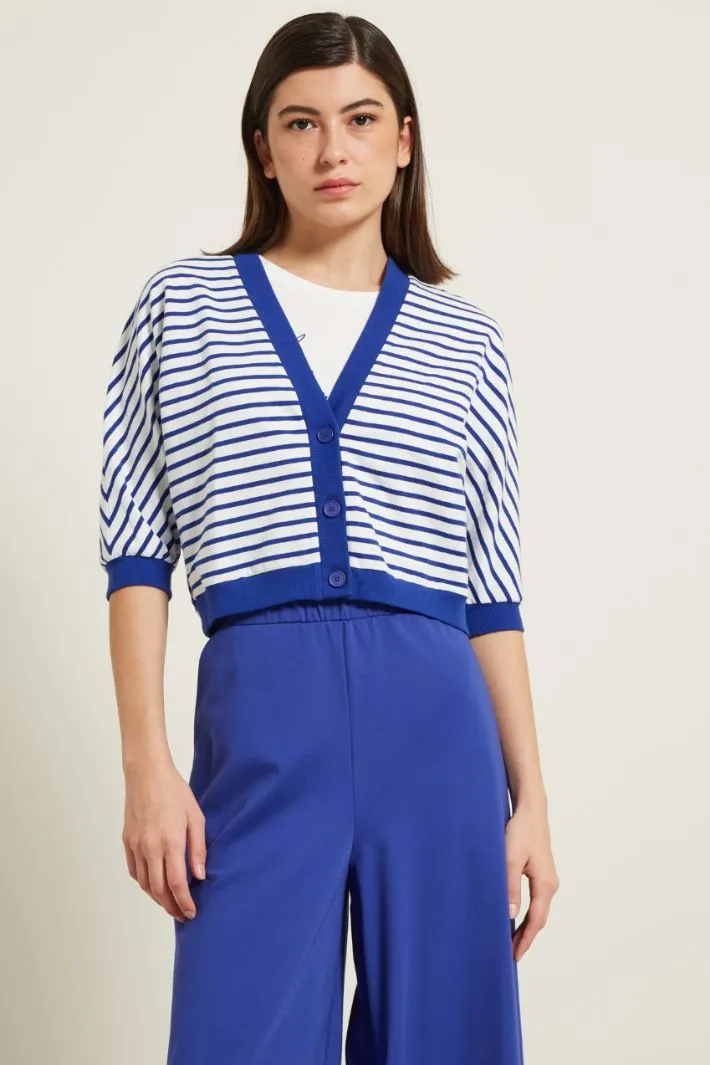 Cardigan corto con scollo a V