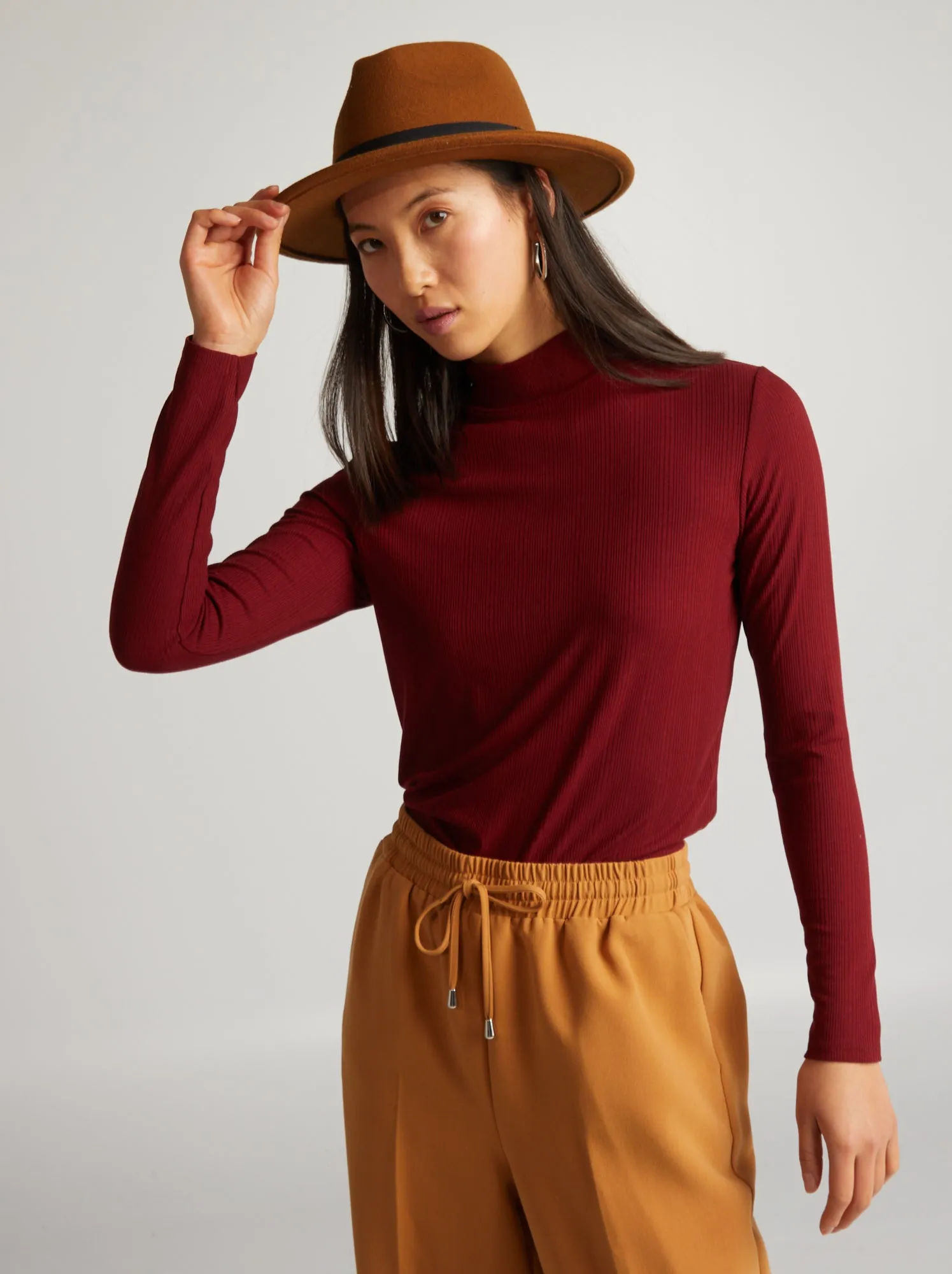 Dolcevita in maglia a coste - ROSSO