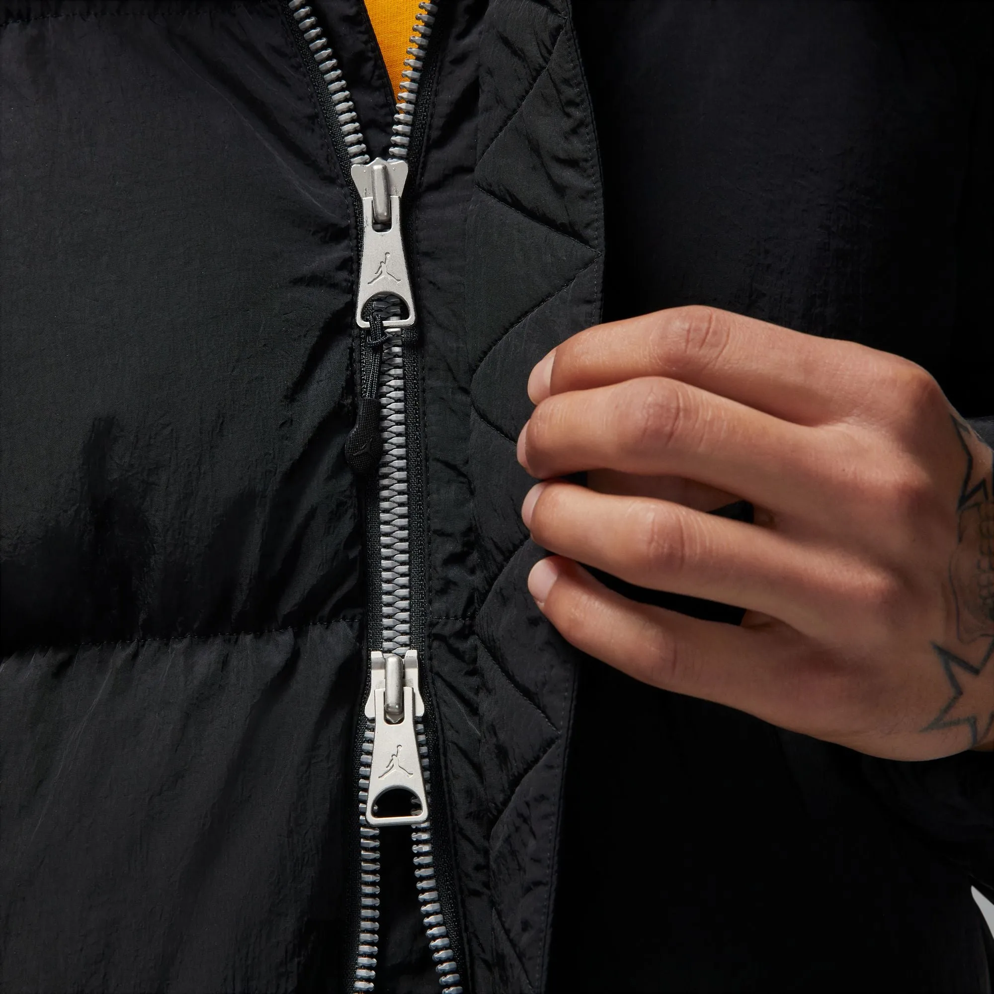 PARKA STATEMENT JORDAN ESSENTIAL