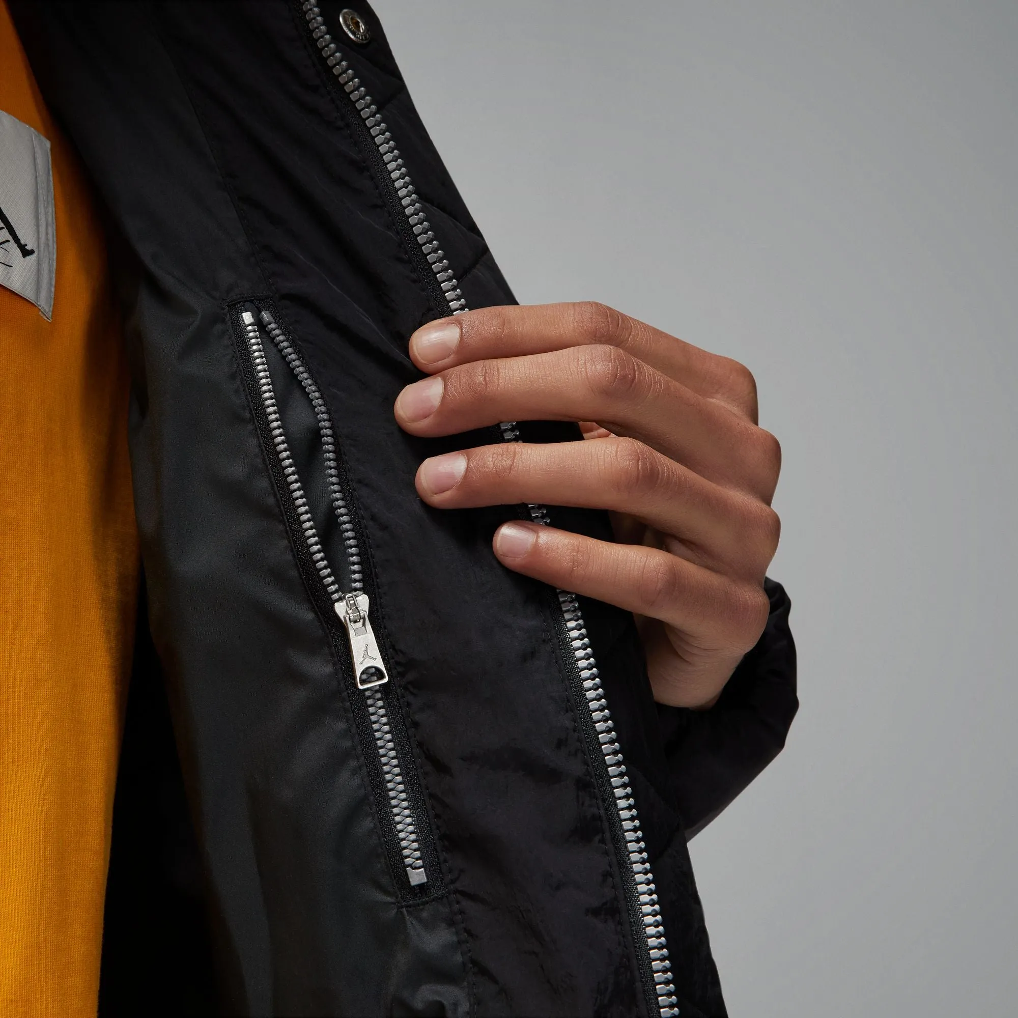 PARKA STATEMENT JORDAN ESSENTIAL