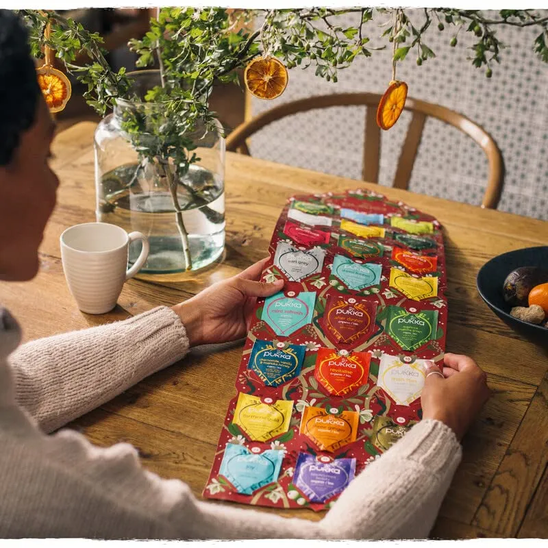 Pukka Herbs | Calendario dell'Avvento con tisane biologiche Days of Joy | Idea regalo | Eco-friendly e sostenibile | Senza ciocc