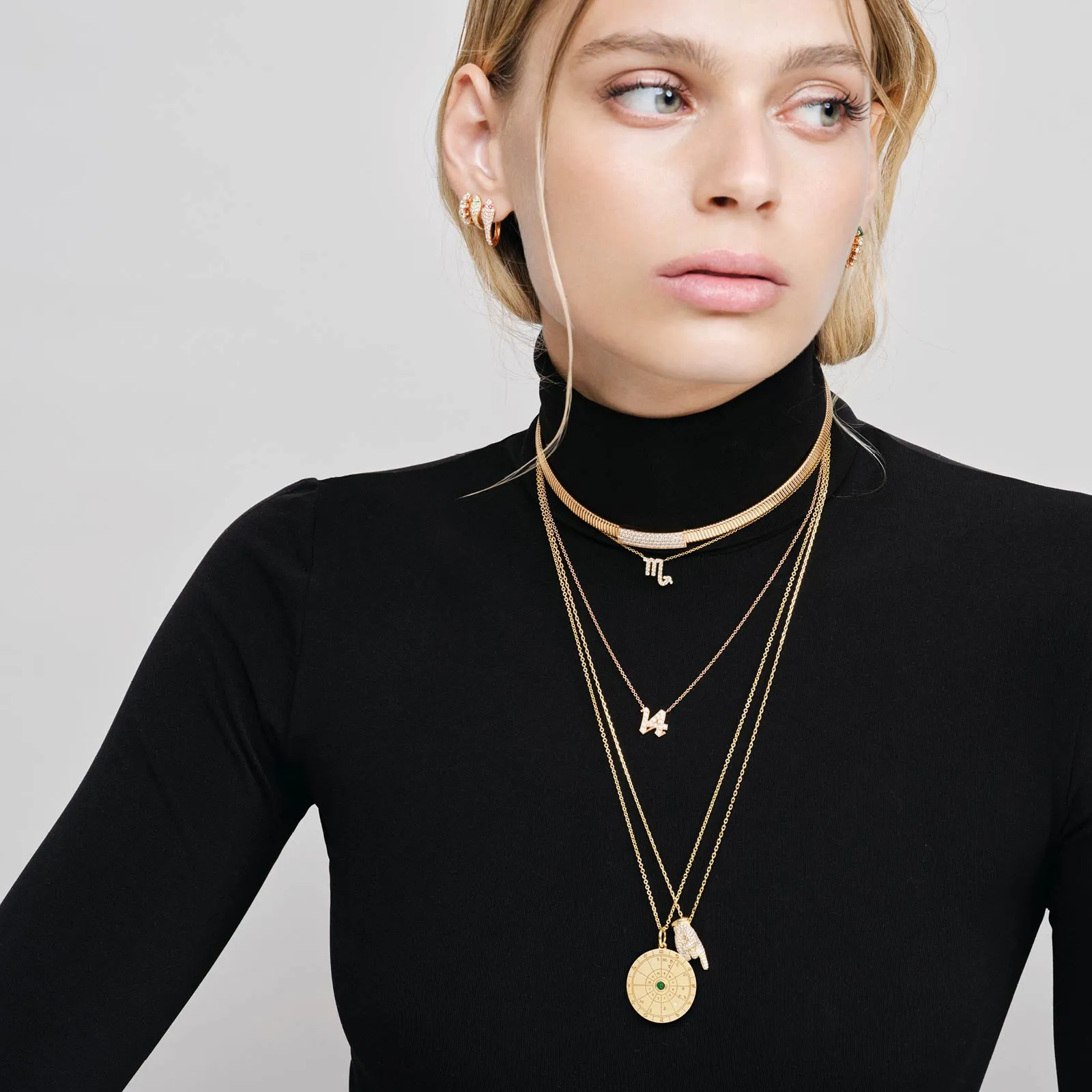 ROSANNA CATTOLICO – Collana Medaglia Tema Natale