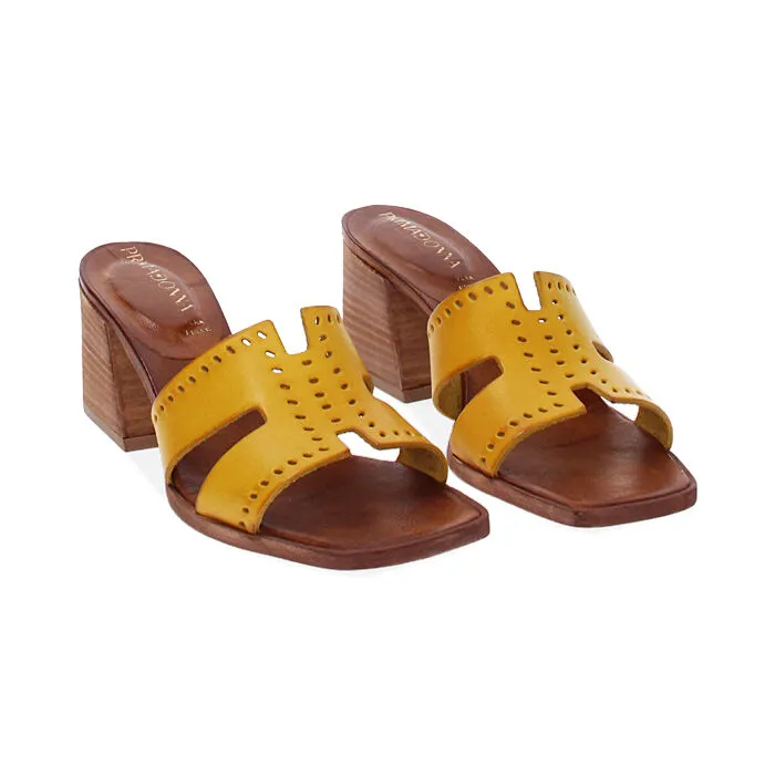 Sandali gialli in vacchetta, tacco 6,5 cm