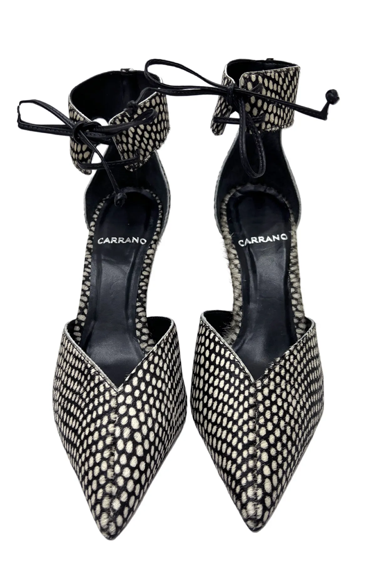 Scarpa donna modello decollete stringata con chiusura laccio e bracciale in pelo pitonata