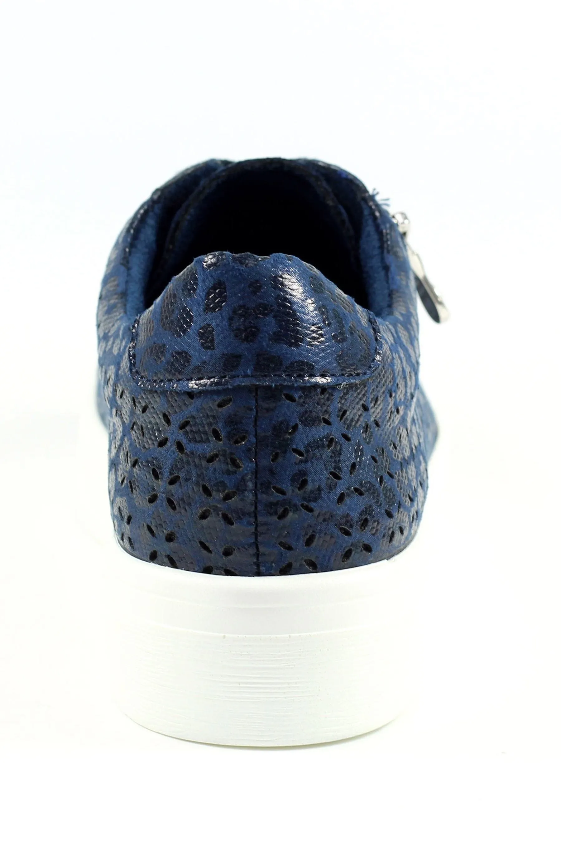 Scarpe da ginnastica con ciondolo lunare