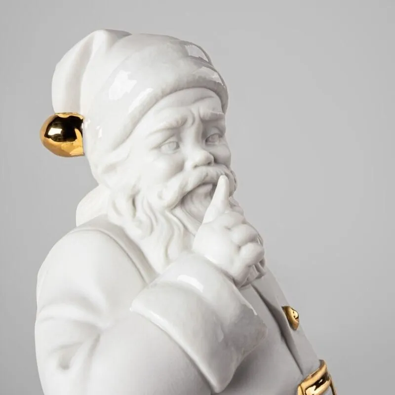 Scultura “E’ Arrivato Babbo Natale” Lladrò