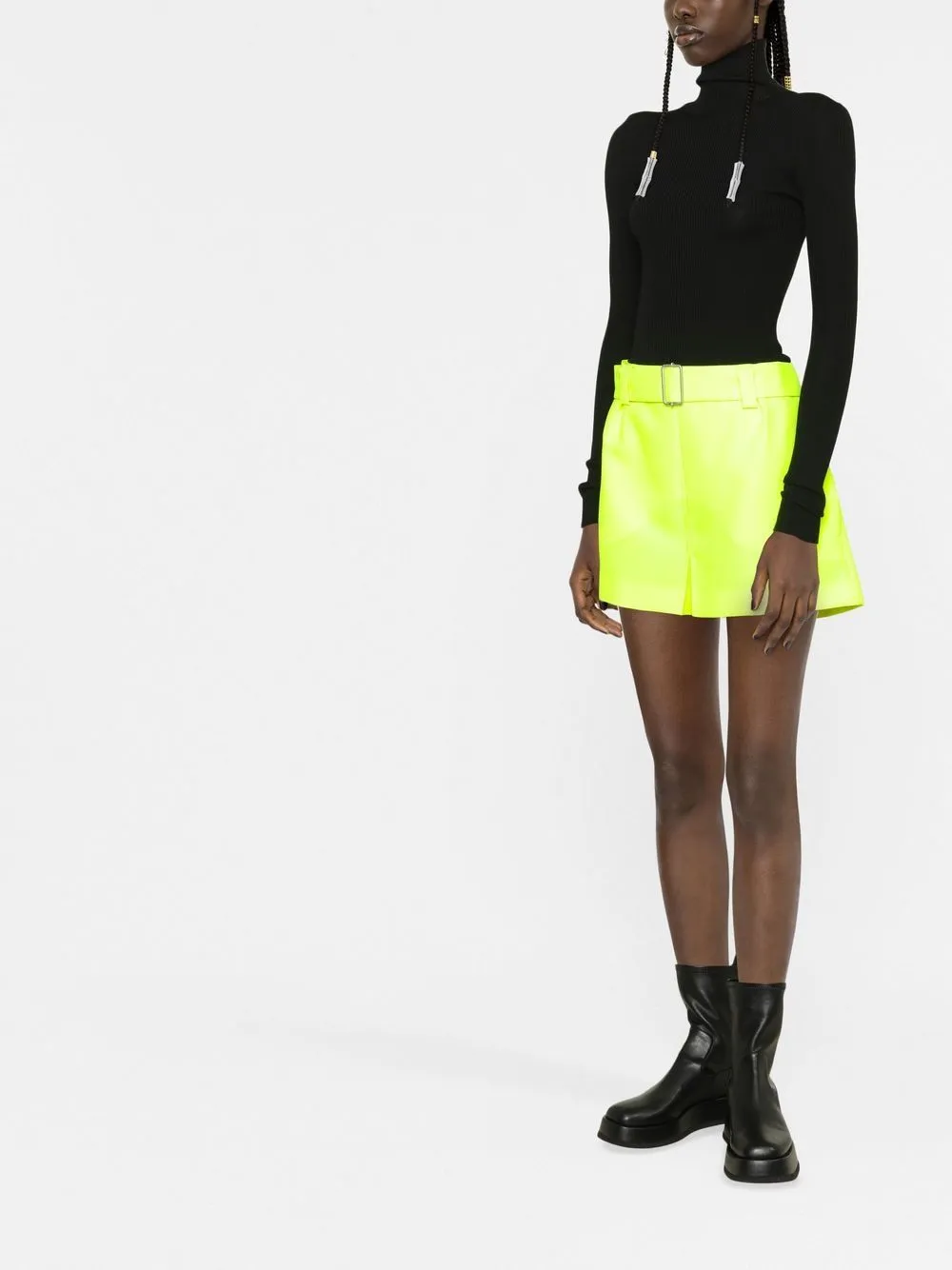 shorts con cintura