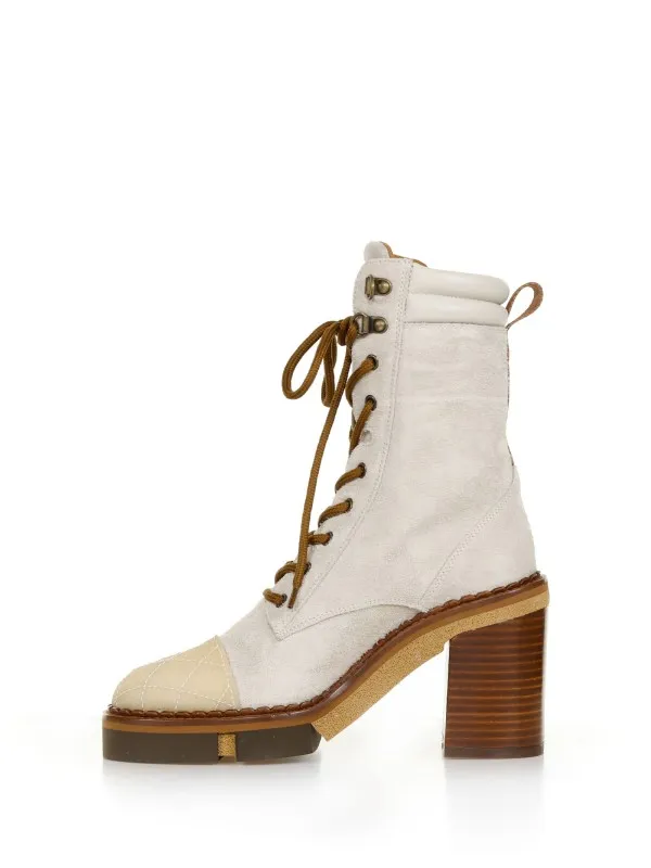 Suede Boots with heel